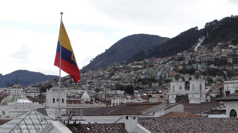 Consulado del Ecuador en Valencia — contacto y atención