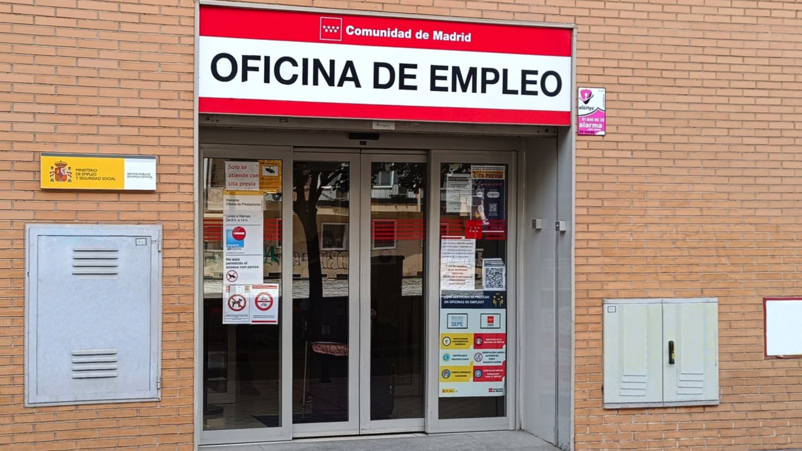 Cita previa SEPE siendo extranjero: online, teléfono y documentos